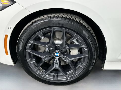 Used 2025 BMW 330i Sedan w/ M Sport Package image 32