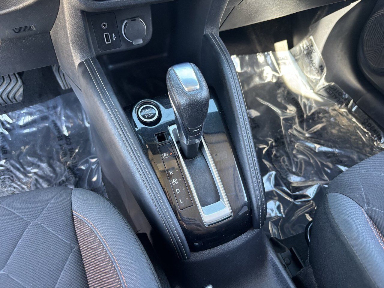 Used 2020 Nissan Kicks SR FWD image 23