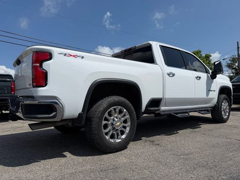 Used 2024 Chevrolet Silverado 2500 LTZ w/ LTZ Premium Package AWD/4WD image 6