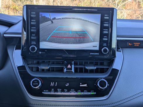 Used 2022 Toyota Corolla SE image 12