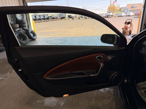 Used 2016 Honda CR-Z EX image 18