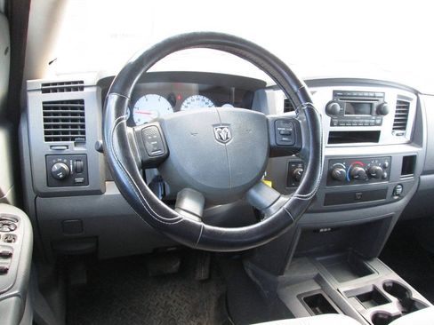 Used 2007 Dodge Ram 2500 Truck SLT w/ Light Group AWD/4WD image 16