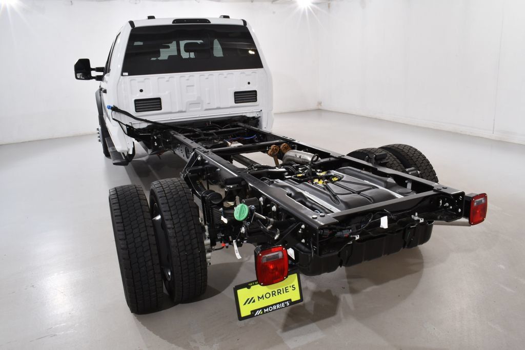 New 2027 Ford F550 4x4 Crew Cab image 14