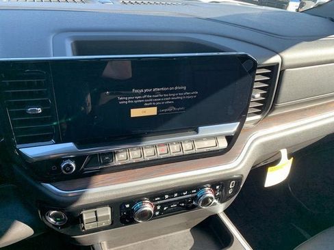 New 2026 GMC Sierra 1500 SLT w/ SLT Premium Plus Package image 23