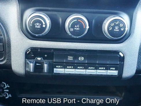 Used 2024 RAM 3500 Tradesman w/ Chrome Appearance Group image 13