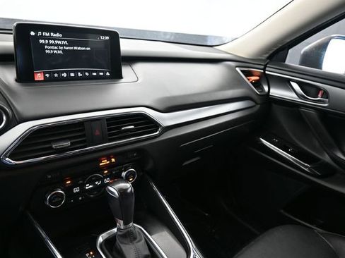 Used 2018 MAZDA CX-9 Touring image 21