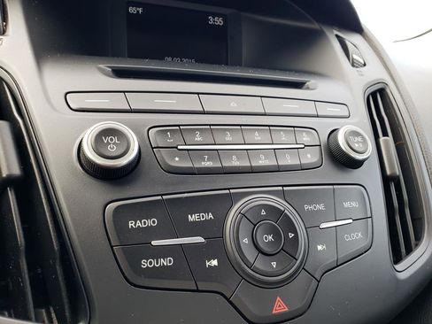 Used 2015 Ford Focus SE image 19