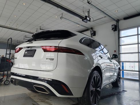 Used 2023 Jaguar F-PACE R-Dynamic S image 4