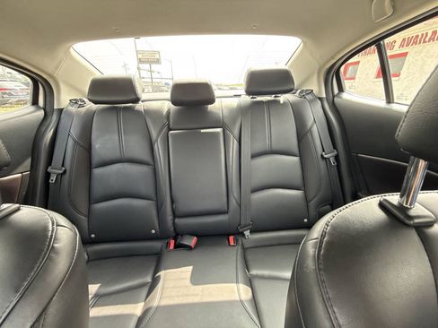 Used 2018 MAZDA MAZDA3 Touring FWD image 26