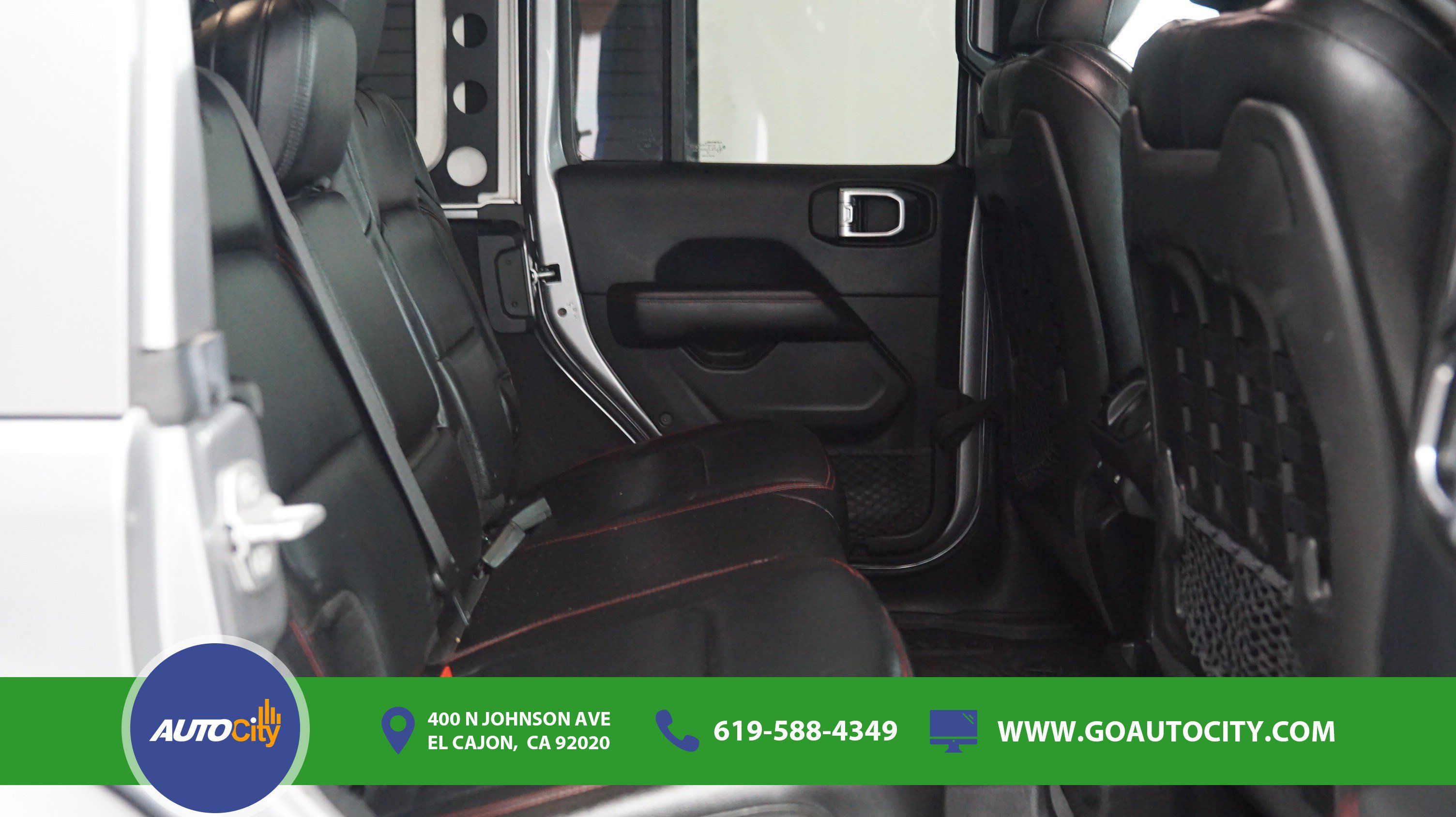 Used 2018 Jeep Wrangler Unlimited Rubicon AWD/4WD image 11