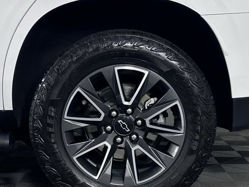 Used 2023 Chevrolet Tahoe Z71 w/ Luxury Package image 12
