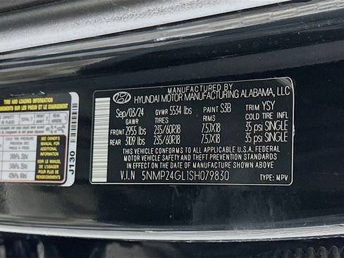 Used 2025 Hyundai Santa Fe SEL FWD image 12