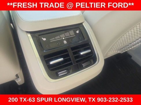 Used 2024 Volvo XC90 B5 Core w/ Protection Package Premier image 10