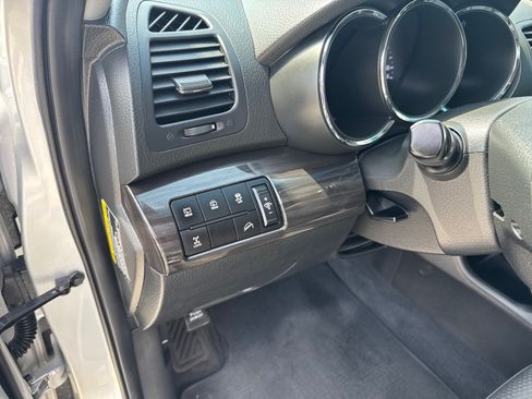 Used 2013 Kia Sorento LX AWD/4WD image 6