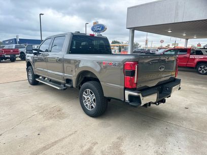 New 2026 Ford F250 Lariat w/ FX4 Off-Road Package