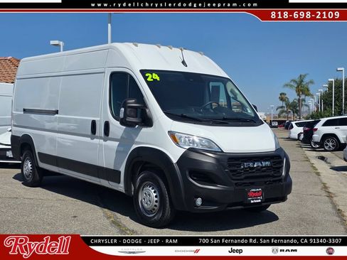 Used 2024 RAM ProMaster 2500 w/ Convenience Group FWD image 1
