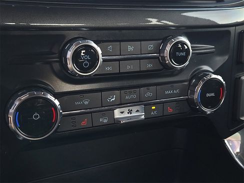 Used 2022 Ford F150 XLT w/ Equipment Group 302A High image 14