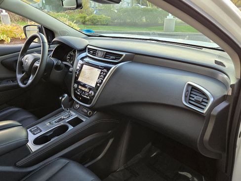 Used 2023 Nissan Murano SL w/ SL Moonroof Package image 18