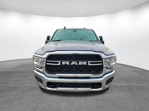 Used 2024 RAM 2500 Tradesman w/ Chrome Appearance Group AWD/4WD image 2