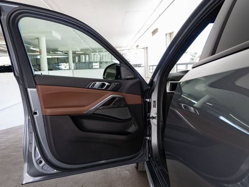 Certified 2026 BMW X6 xDrive40i w/ Premium Package image 14