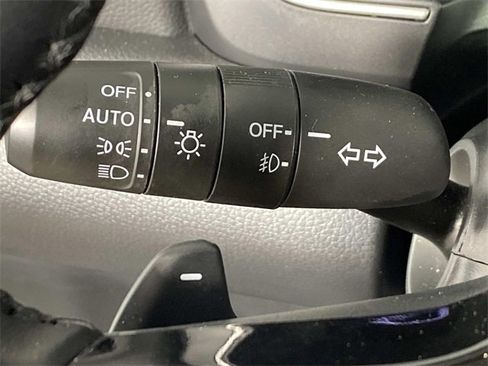 Used 2025 Honda Pilot EX-L image 18