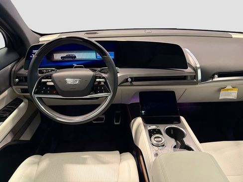 New 2026 Cadillac Vistiq Sport image 20