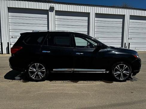 Used 2020 Nissan Pathfinder Platinum AWD/4WD image 2