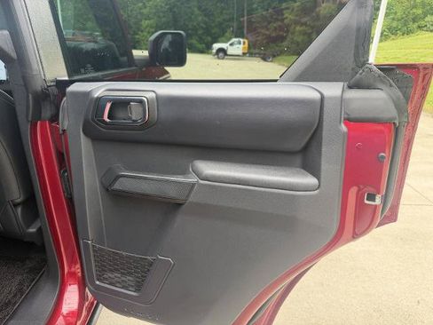 Certified 2025 Ford Bronco Badlands AWD/4WD image 28