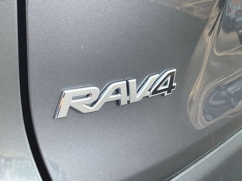 Used 2025 Toyota RAV4 LE AWD/4WD image 29