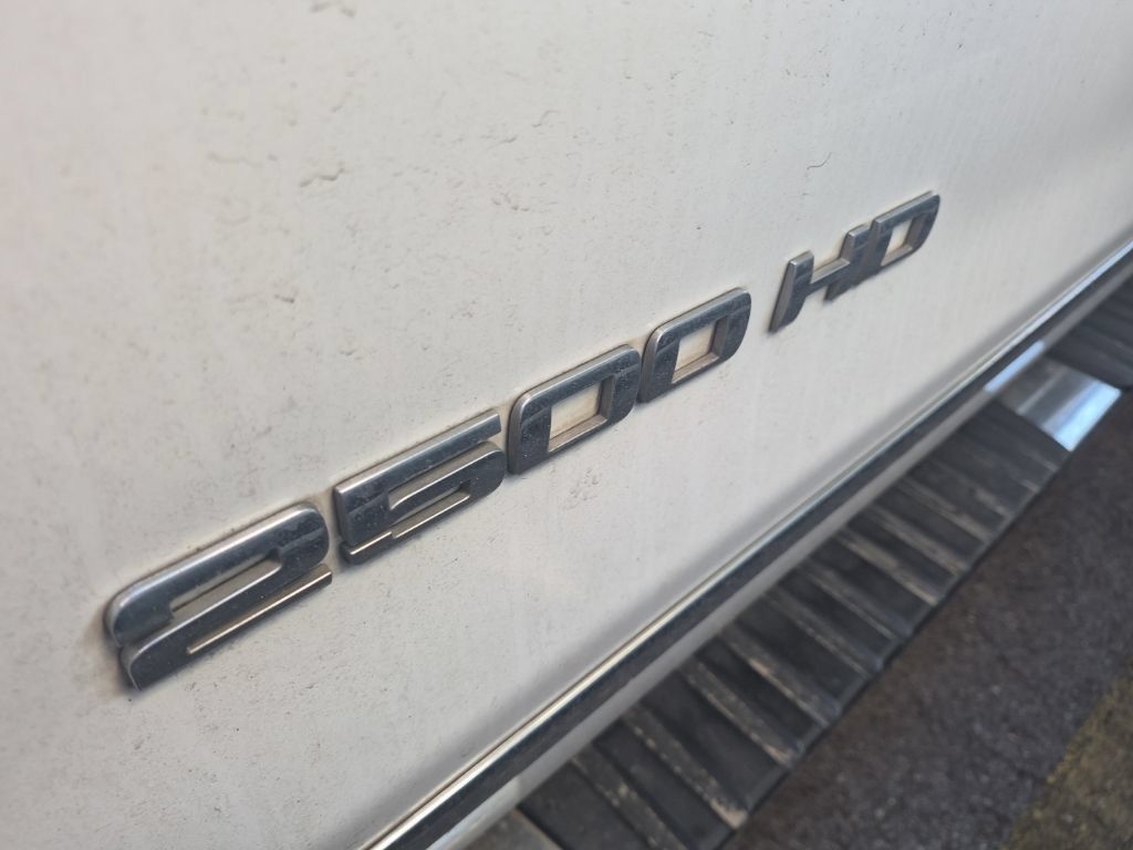 Used 2019 GMC Sierra 2500 SLT w/ Duramax Plus Package AWD/4WD image 14