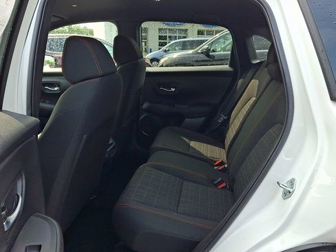 Used 2024 Honda HR-V Sport image 13