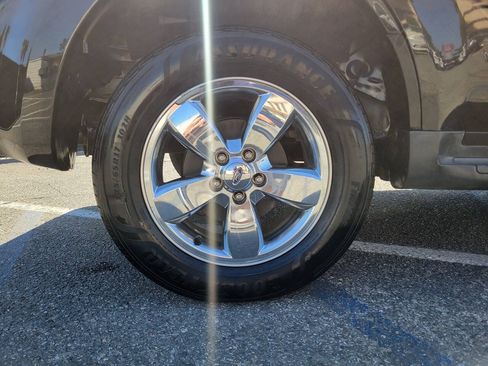 Used 2010 Ford Escape XLT FWD image 11