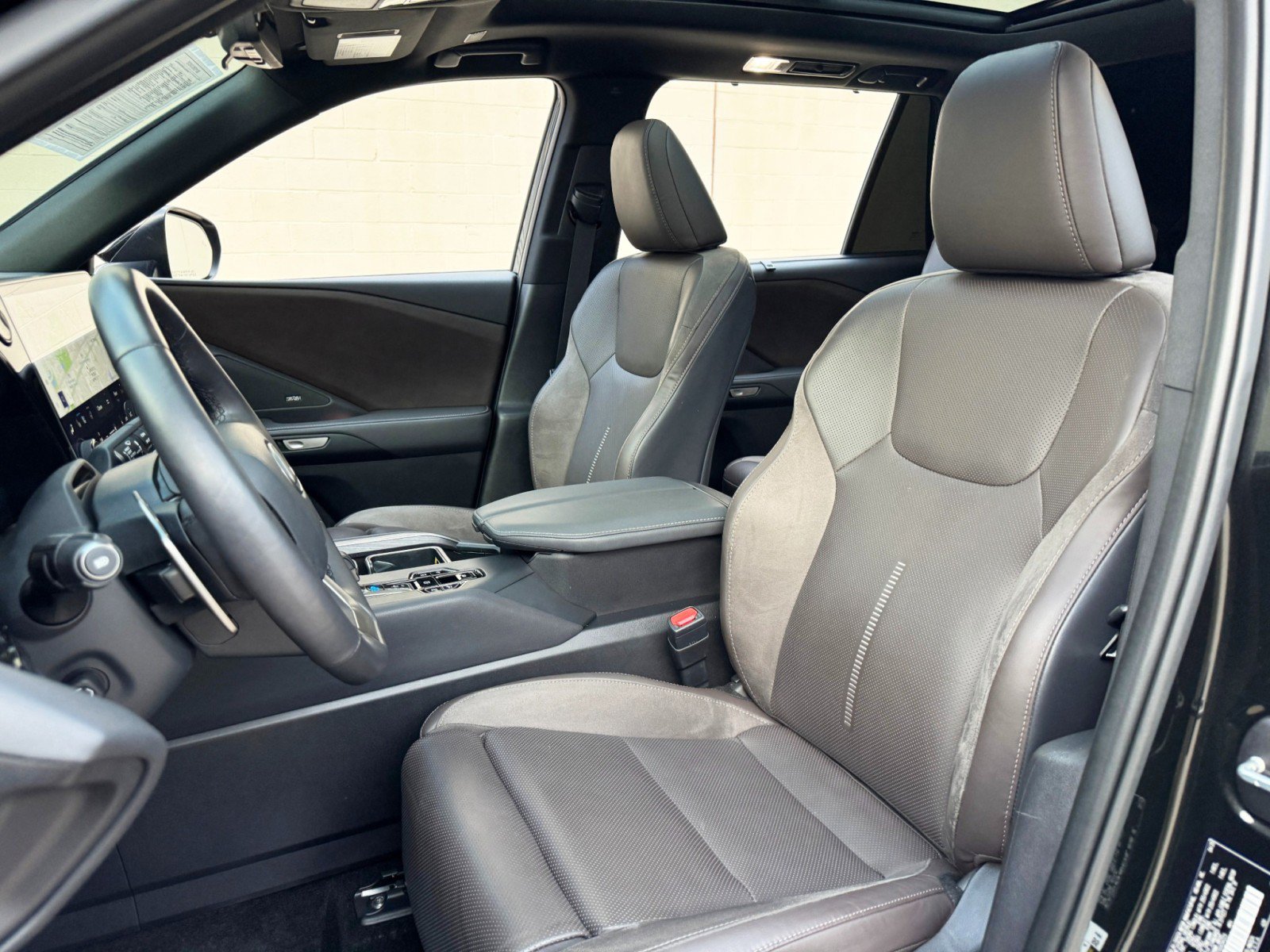 Used 2025 Lexus TX 350 AWD w/ Technology Package image 38