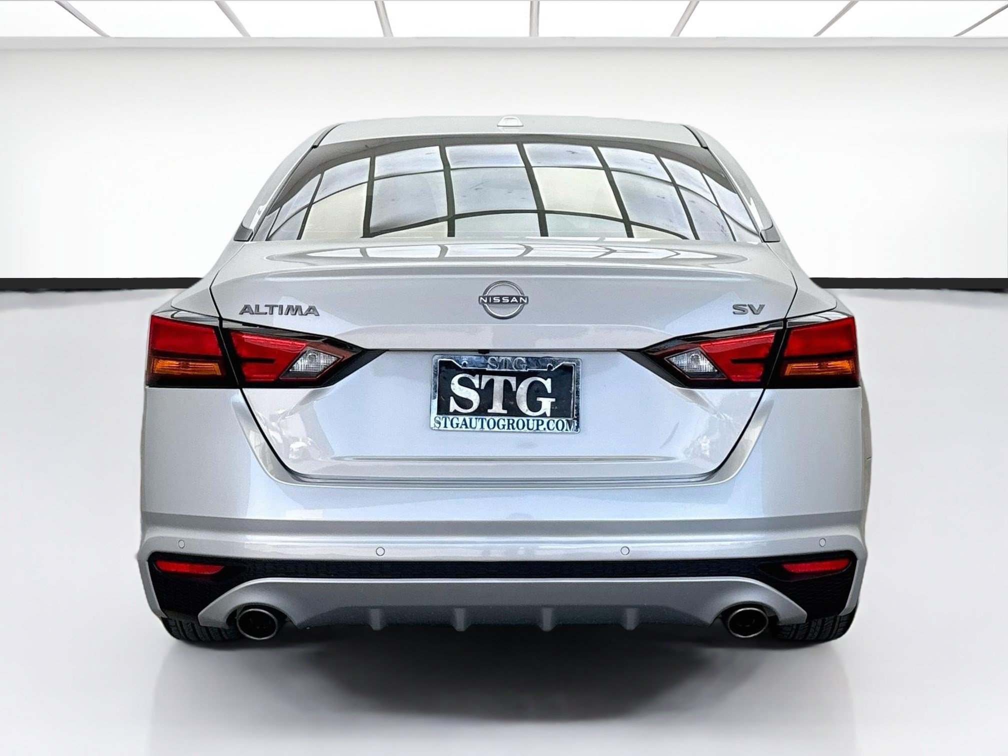 Used 2023 Nissan Altima 2.5 SV w/ SV Premium Package FWD image 5