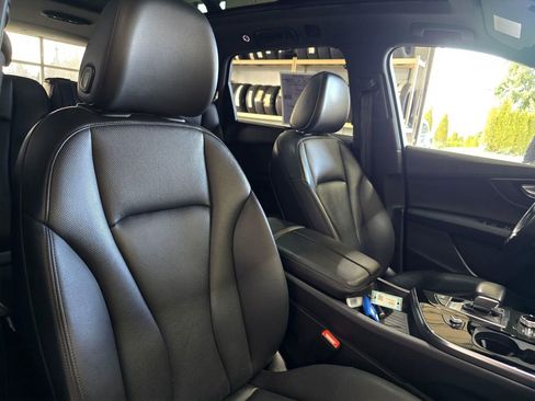 Used 2019 Audi Q7 3.0T Prestige w/ Prestige Package image 30