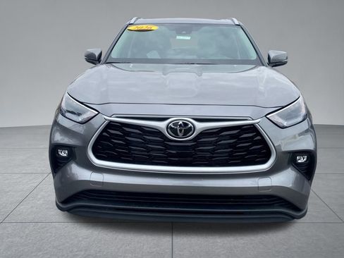 New 2026 Toyota Highlander XLE image 19