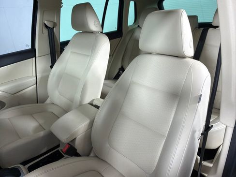 Used 2017 Volkswagen Tiguan Wolfsburg Edition FWD image 13