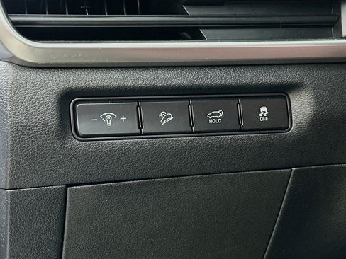 Used 2023 Kia Telluride EX w/ EX Captain's Chair Package image 10