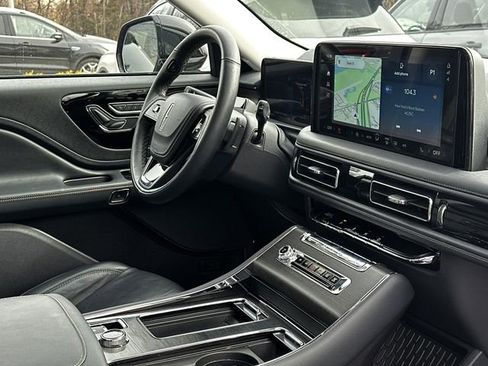 Certified 2025 Lincoln Aviator Reserve image 34