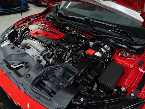 Used 2018 Honda Civic Type R image 54