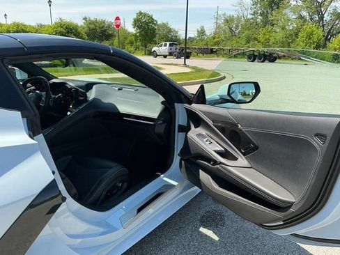 Used 2023 Chevrolet Corvette Stingray Preferred Conv w/ Z51 Performance Package RWD image 16