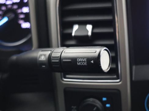 Used 2021 Ford F250 Lariat image 6