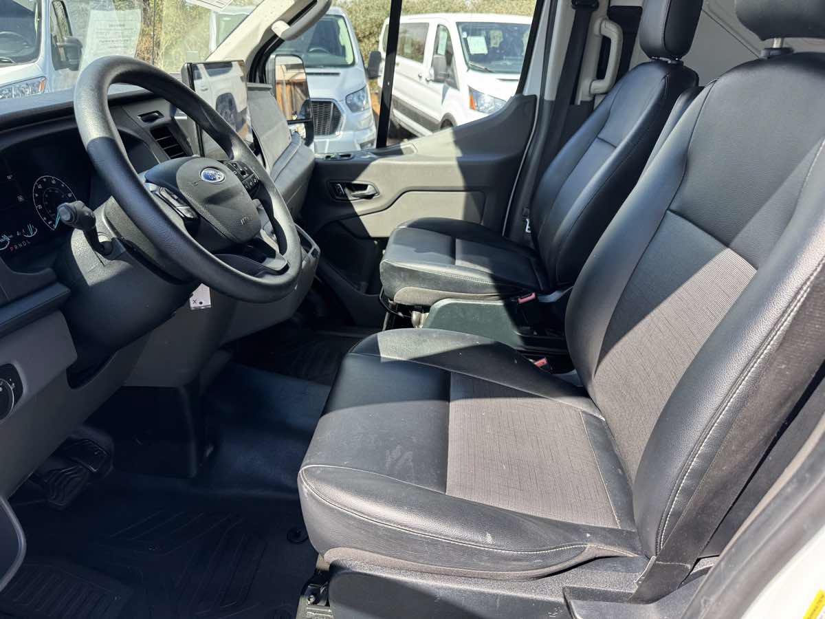 Used 2022 Ford E-Transit Low Roof RWD image 25