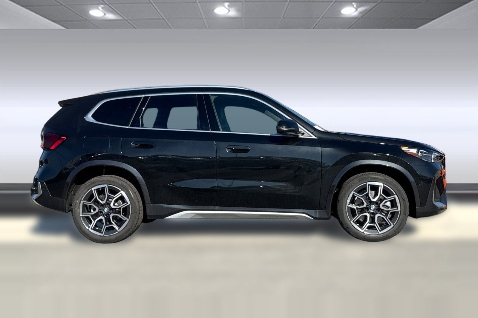 Used 2026 BMW X1 xDrive28i w/ Technology Package AWD/4WD image 8