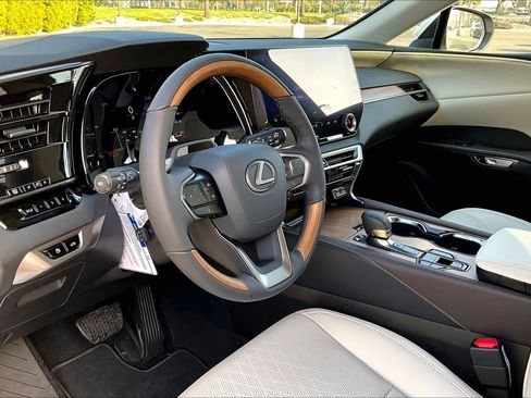 New 2026 Lexus RX 350 image 10