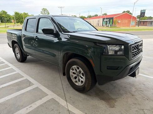 Used 2024 Nissan Frontier SV w/ Technology Package RWD image 1