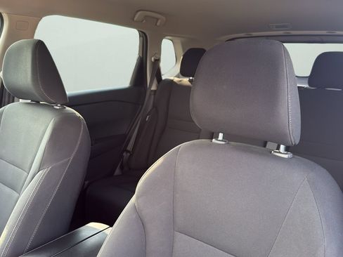 Used 2024 Nissan Rogue S FWD image 9