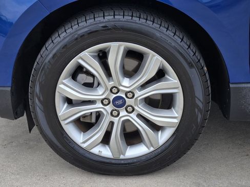 Used 2022 Ford Edge Titanium AWD/4WD image 8
