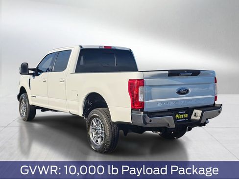 Used 2019 Ford F250 Lariat w/ Lariat Value Package AWD/4WD image 4