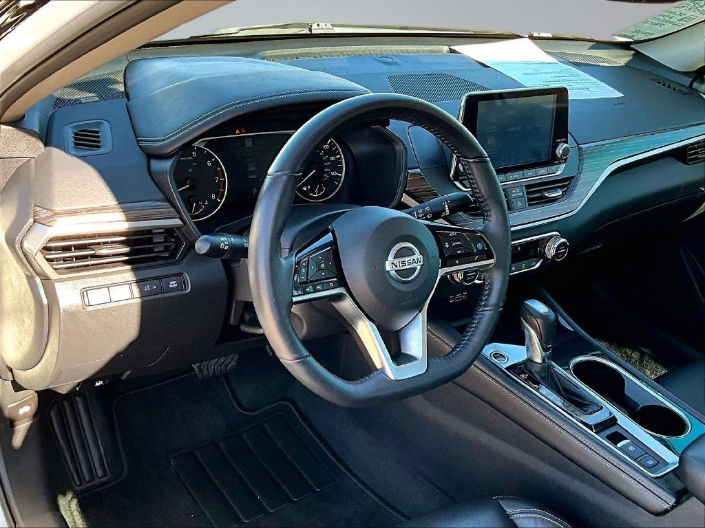 Used 2020 Nissan Altima 2.5 Platinum AWD/4WD image 19